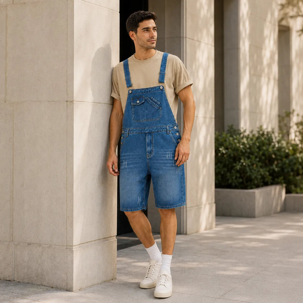 Le denim rétro dans une silhouette masculine structurée