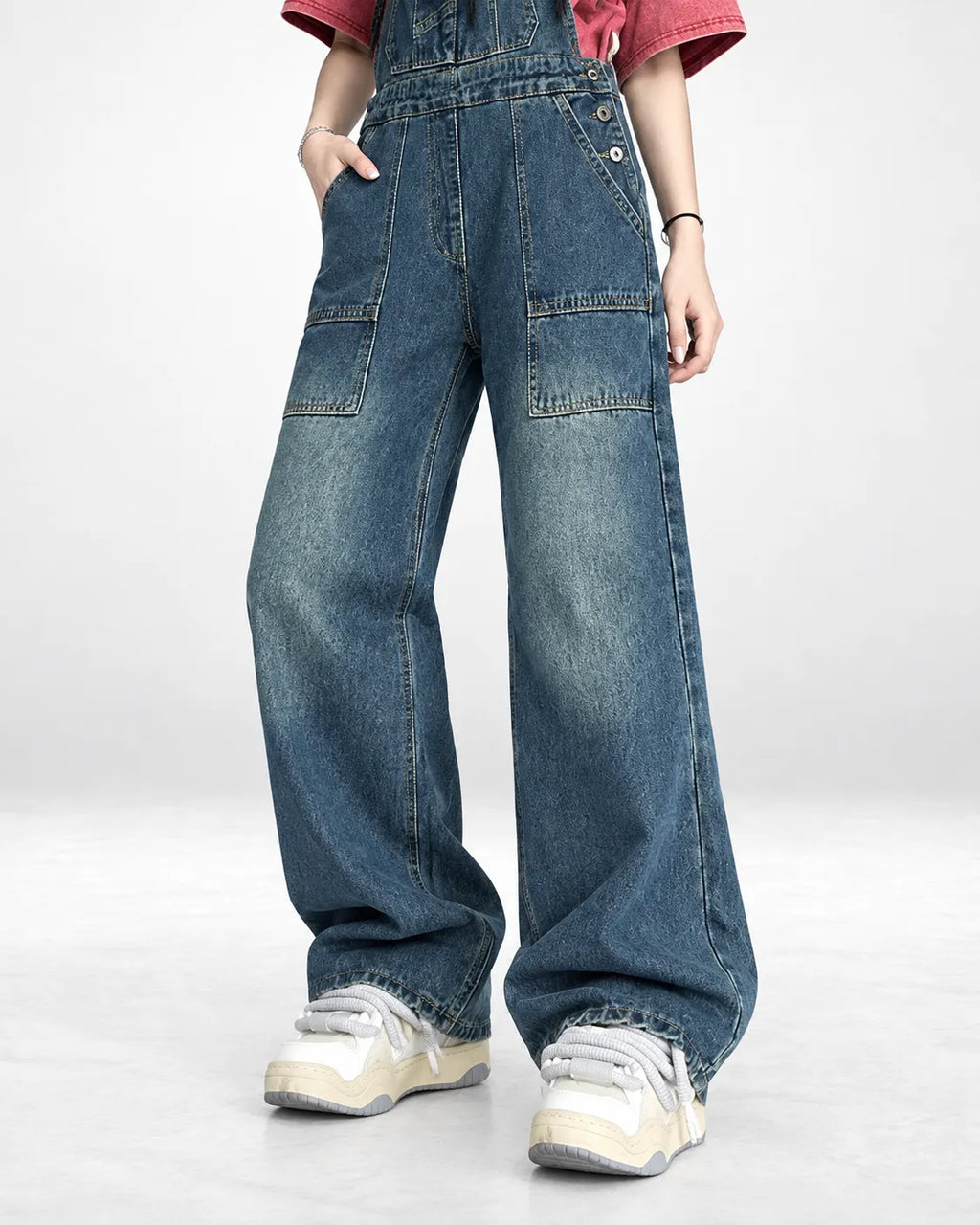 Salopette en jean baggy à grandes poches