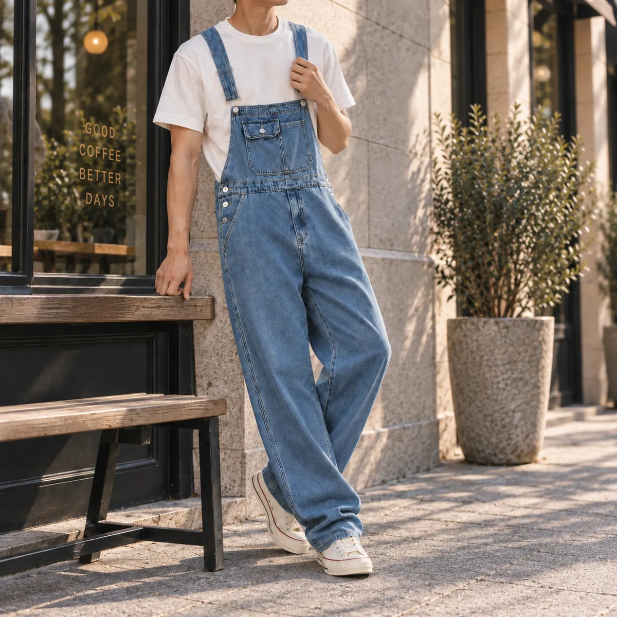 Le denim coréen dans une silhouette généreuse